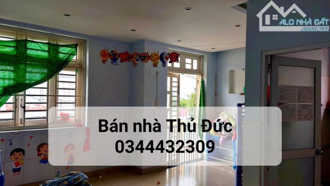 Bán nhà Thủ Đức, Mặt tiền kinh doanh, Ngay Lê Văn Việt, 140 m2, Ngang 6m, 10 tỷ nhỉnh