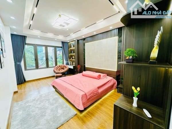 NHÀ 42m2- 5 TẦNG THANG MÁY-LÊ HỒNG PHONG-CẦU ĐƠ-20m RA PHỐ LÊ HỒNG PHONG