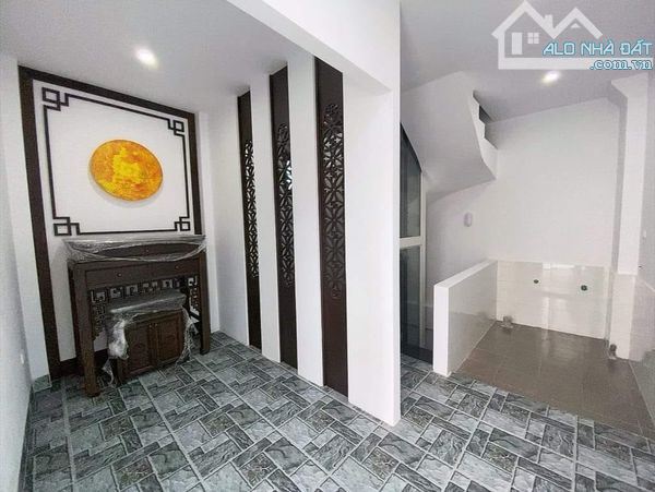 NHÀ 50m2- 5 TẦNG THANG MÁY- QUANG TRUNG- Ô TÔ ĐỖ CỬA- LÔ GÓC 3 THOÁNG - NỘI THẤT MỚI ĐẸP