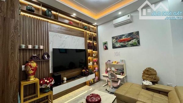 NHÀ 40m2 THANH BÌNH- MỖ LAO- LÔ GÓC THOÁNG SÁNG- NHÀ MỚI- TIỆN ÍCH BẠT NGÀN