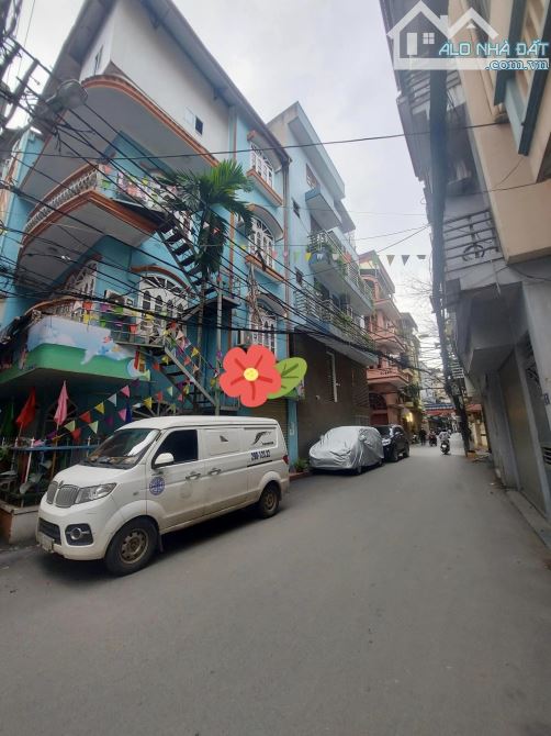 Bán Nhà Mặt Ngõ Chùa Bộc 42m2, 5 Tầng. Oto tránh. Hai Thoáng. 12.5 Tỷ