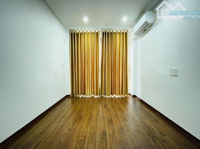 Chủ nhà cần bán, giá giảm sâu, phố Vip quận Thanh Xuân, gần ô tô, rộng, 45m2x4, 8 tỉ nhỏ - 1