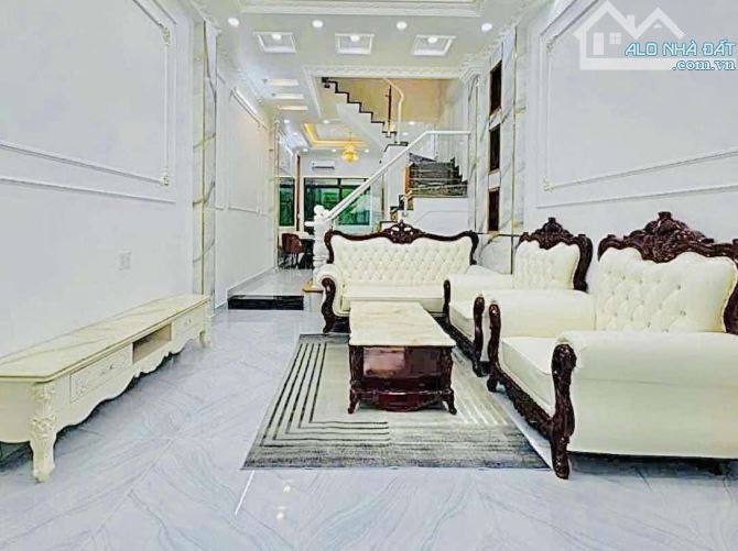 Bán nhà Lê Văn Lương, 100m2, 3 tầng, chỉ nhỉnh 6 tỷ - 1