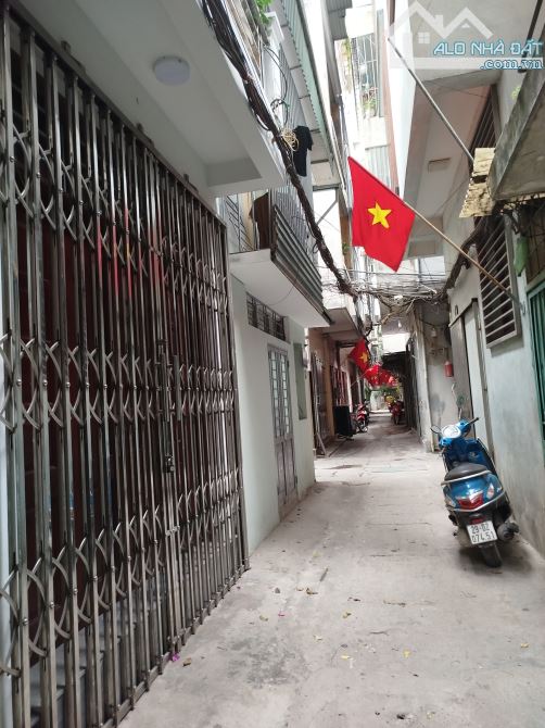 Bán nhà phố Tân Xuân, DT 35m2 x 4 tầng,  2 thoáng, ngõ phân lô, 20m ra ô tô, giá 6.15 tỷ - 1