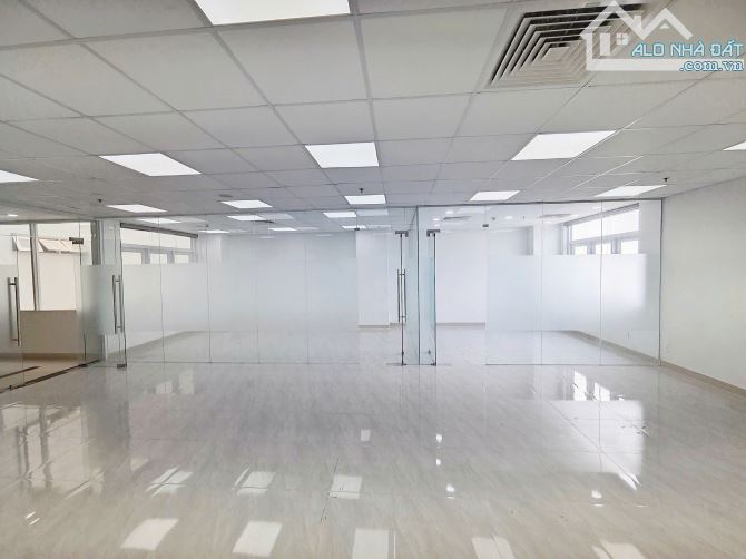 53TR CHO VĂN PHÒNG 100M2 QUẬN 3 - 2