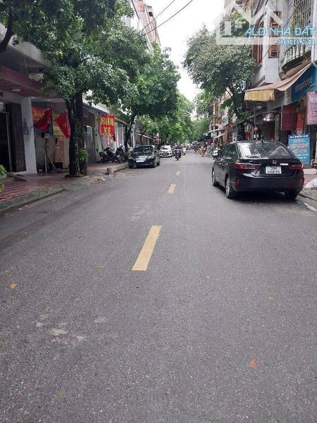 NHÀ 47m2- NGUYỄN THÁI HỌC –PHÂN LÔ- Ô TÔ ĐỖ CỬA- VÀO NHÀ – VÀI BƯỚC CHÂN RA PHỐ - 2