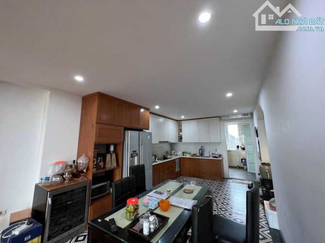 Bán Nhà Phân Lô Ngọc Thụy, Kinh Doanh Văn Phòng DT 140m2 7 Tầng MT 8m Giá 32 tỷ - 2