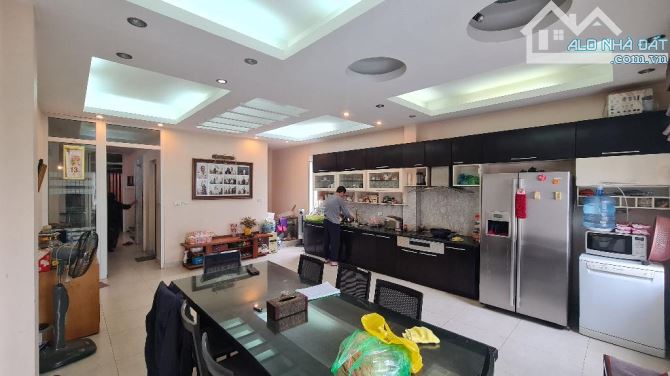 Lạc Long Quân - 122m², 7 tầng, ô tô vào nhà, view Hồ Tây, 2 mặt ngõ rộng, giá 32.5 tỷ - 3
