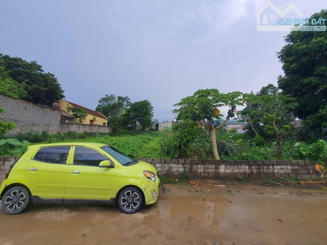 Bán đất view hồ ở sướng, ngõ rộng ô tô tránh thuộc thôn Yên Thái, Đông Yên giá 2.2 tỷ - 3