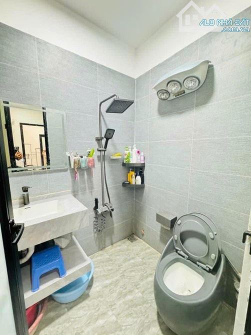 Hiếm, vị trí cực đẹp, 15m2 oto tránh, nhà Trần Thái Tông, 8,2 tỷ thương lượng - 4