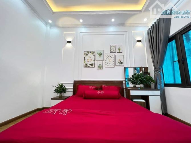 Bán nhà phố Tân Xuân, DT 35m2 x 4 tầng,  2 thoáng, ngõ phân lô, 20m ra ô tô, giá 6.15 tỷ - 4