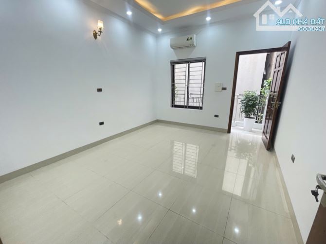 SIÊU HIẾM THÁI THỊNH, 45M2, 5 TẦNG - NGÕ THÔNG TỨ TUNG - CHỈ 7 TỶ HƠN - 5