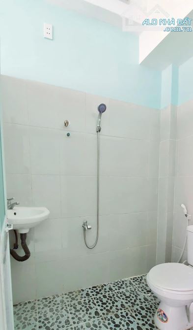 HXH TỚI NHÀ - NHÀ ĐẸP 4 tầng MỚI Ở NGAY – DT 251,5 M2 - NGANG 5,8M – 35PN-35WC - 5