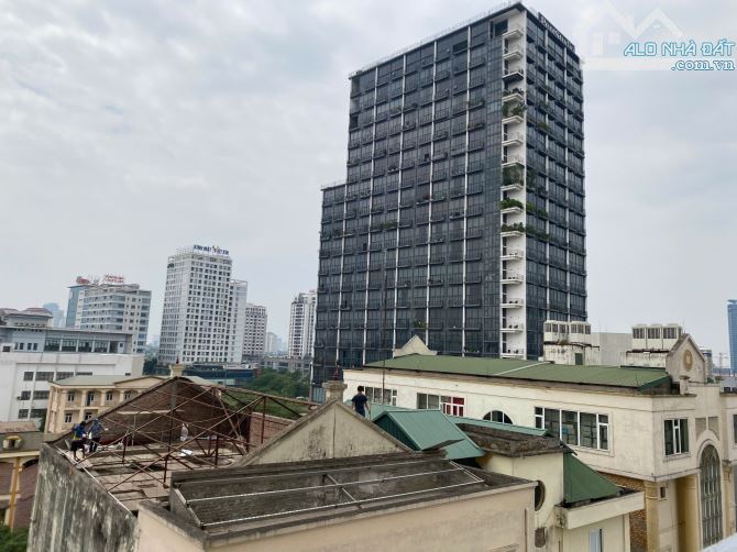 Bán căn hộ CC tại dự án Hoa Đào Hotel, 713 Lạc Long Quân, Hà Nội diện tích 86m2 giá 5ty3 - 5