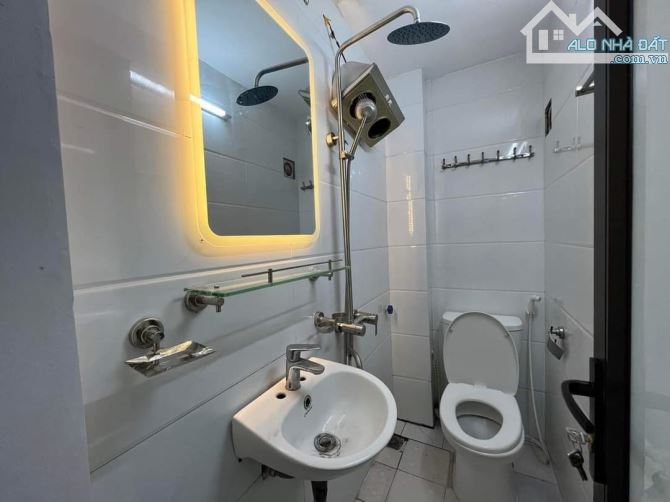 Bán nhà phố Tân Xuân, DT 35m2 x 4 tầng,  2 thoáng, ngõ phân lô, 20m ra ô tô, giá 6.15 tỷ - 5