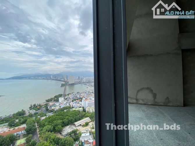 Căn Hộ Napoleon Duplex View Biển 360 Nha Trang Độc Tôn Vị Trí Tọa Lạc Trên Sườn Đồi - 9