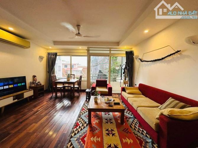 Siêu phẩm homestay mặt phố Đồng Cổ,Tây Hồ 87 m2 X 7 tầng, mặt tiền 5,8m. Chỉ 17,5 tỷ