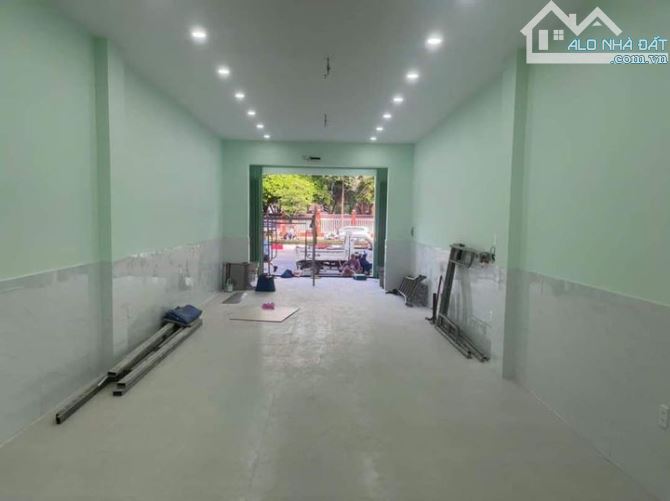 CHO THUÊ MẶT BẰNG ĐƯỜNG NGUYỄN THÁI HỌC, PHƯỜNG 7 - DIỆN TÍCH 4M X 20M, CÓ GÁC Ở LẠI