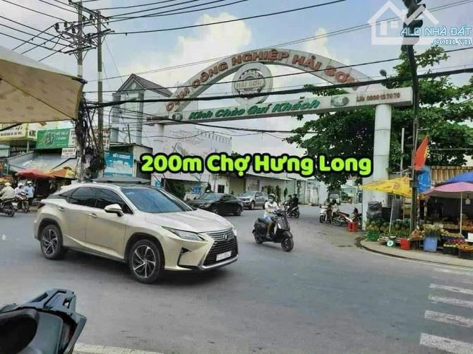 CHỦ GỬI BÁN CĂN NHÀ CẤP 4 GẦN CHỢ HƯNG LONG 100M2 GIÁ CHỈ 1 TỶ 200TR