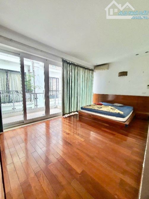 Nhà 5 tầng Hồng Tiến, Nguyễn Văn Cừ, Long Biên. DT 58m2, Gara ô tô,  Giá 8.75 tỷ