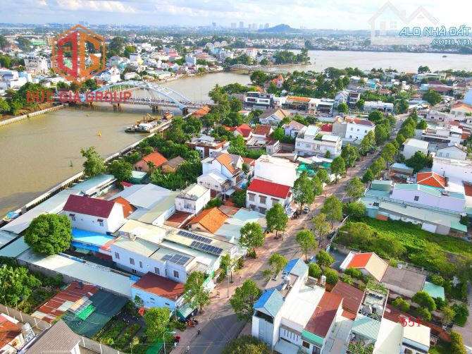 Bán đất mặt tiền Nguyễn Thành Phương, mặt sau giáp sông full thổ cư, giá rẻ