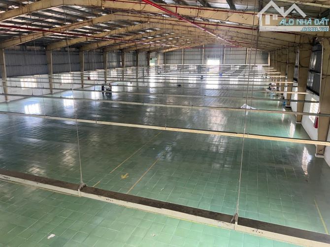 Cho thuê kho xưởng xã Đức Hòa, Long An,tdt: 7.000m2,xây dựng : 3.000m2