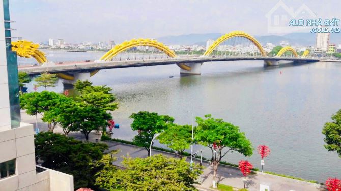 SIÊU TÒA CĂN HỘ 9 TẦNG-14 PHÒNG CĂN  HỘ, VIEW CẦU RỒNG & CẦU TÌNH YÊU, DÒNG TIỀN 100TR/TH