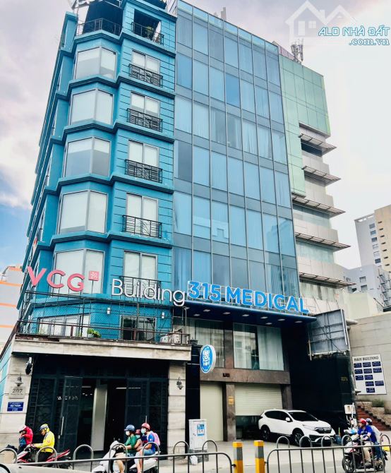 Bán building siêu vị trí MT Phổ Quang DT: 8 x 28m, hầm + 10 lầu - HĐT: 220 tr/th - 48 tỷ