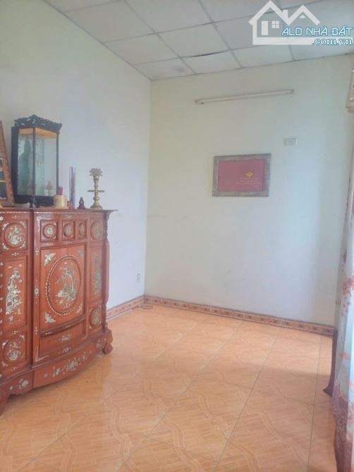 🏡NHÀ 3 TẦNG 2 MẶT TIỀN ĐƯỜNG KIỆT HẢI PHÒNG, ĐƯỜNG TRƯỚC NHÀ 5m LỀ 2. SAU NHÀ KIỆT 3m.