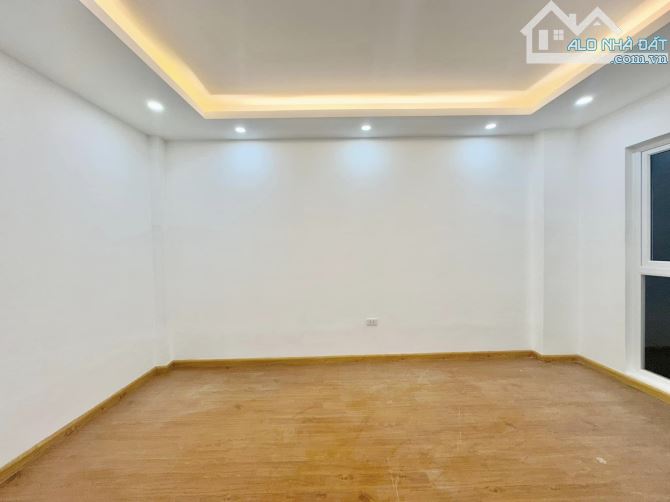 BÁN NHÀ Khương Đình Thanh Xuân 36m2 5t MT 5m 6,99 tỷ