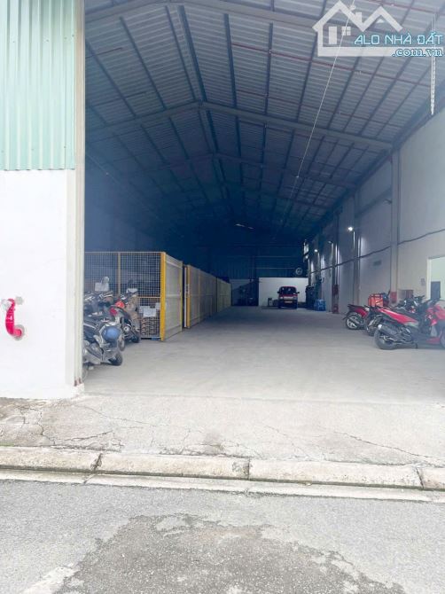 Bao đầu tư 145m2 ngang 8m Phan Văn Hớn TTN Q12 Sẵn xưởng SX Đường 8m thông💥SỔ ĐẸP 8.5 tỷ