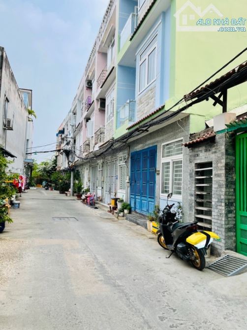 Bán nhà hẻm ô tô 86m2, Huỳnh Tấn Phát, Giá 4,95 tỷ - 1