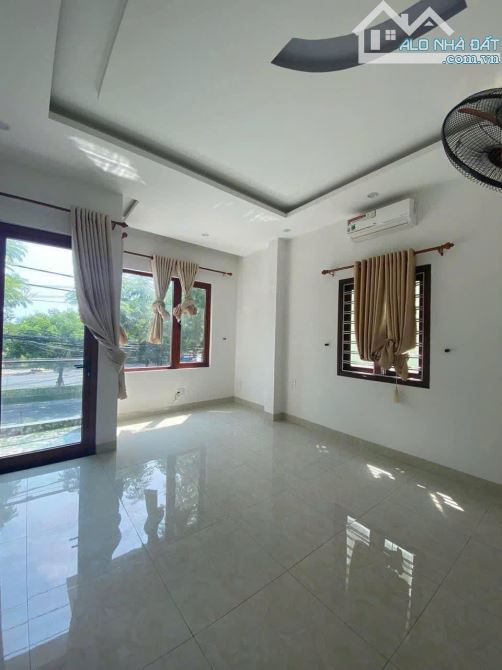 Cho thuê nhà 3 tầng Lê Văn Hiến, 4PN, 70m2, gần Bùi Tá Hán - 1