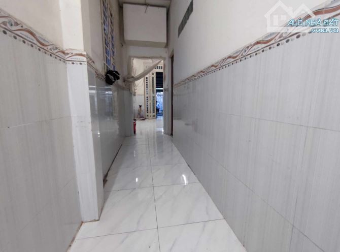 BÁN NHÀ TÂN XUÂN NGANG KHỦNG 8,5M - GẦN 200M2 - CHỈ 6,7ty - 1