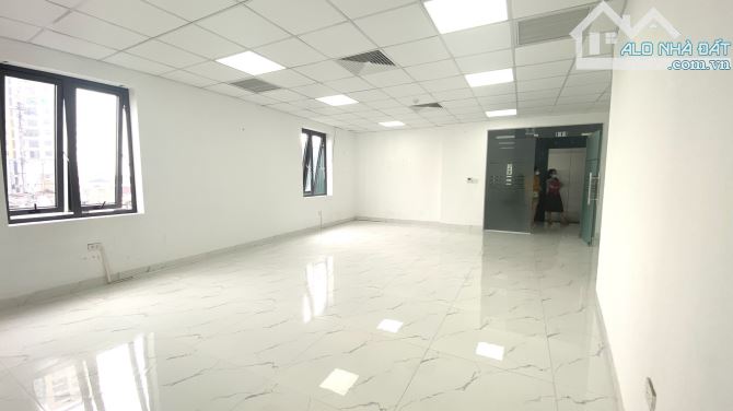 CHO THUÊ VĂN PHÒNG SIÊU ĐẸP 45M2 GIÁ 7.6 TRIỆU MẶT ĐƯỜNG GIẢI PHÓNG - 1