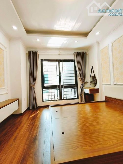 BÁN NHÀ ĐỘI CẤN 30M2*6T – DÂN XÂY – 15M RA Ô TÔ TRÁNH – GIÁ NHỈNH 5 TỶ. - 1