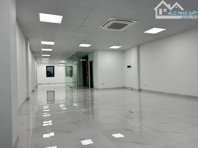 Tòa Văn Phòng Siêu VIP dòng tiền 1.1 tỷ/ năm Gần Viện Bỏng 130m² x 10 tầng - 1