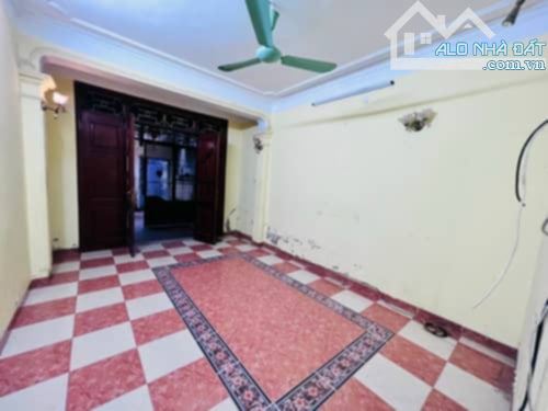Mặt Phố Doãn Kế Thiện, Trung tâm Cầu Giấy  Dt 85.6 m2 x 4 tầng, mt 3.6 m   Giá 20 tỷ - 2