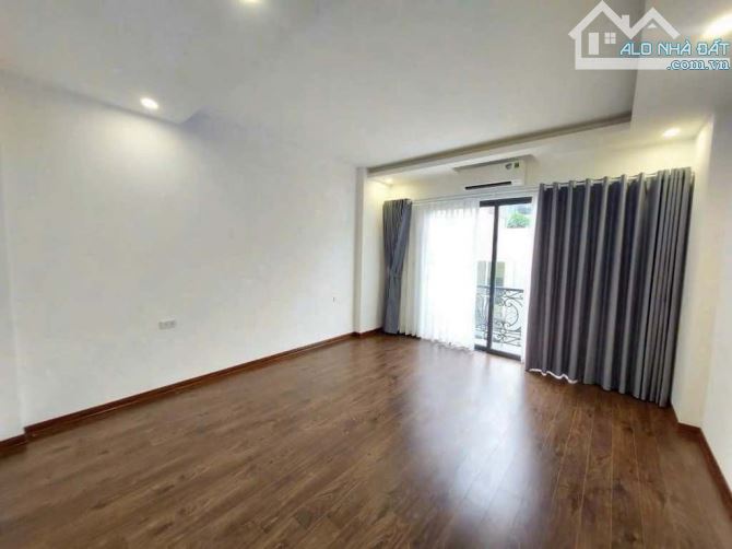 Bán nhà Nguyễn Văn Cừ, Quận Long Biên 56.5m2, 5 tầng, 7.250 tỷ, gần phố, ô tô, 0816.664.** - 2