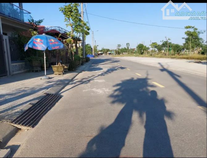 Đất kiệt ô tô Công Lương, Thủy Vân. Gần KQH TD4, cách mặt tiền Võ Chí Công 20m.   ✅ Dt : 8 - 3