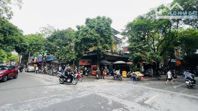 CC BÁN ĐẤT MP DỊCH VỌNG HẬU - LÔ GÓC - PHÙ HỢP XÂY TOÀ VĂN PHÒNG. 135m2 - 68,5 Tỷ. - 3