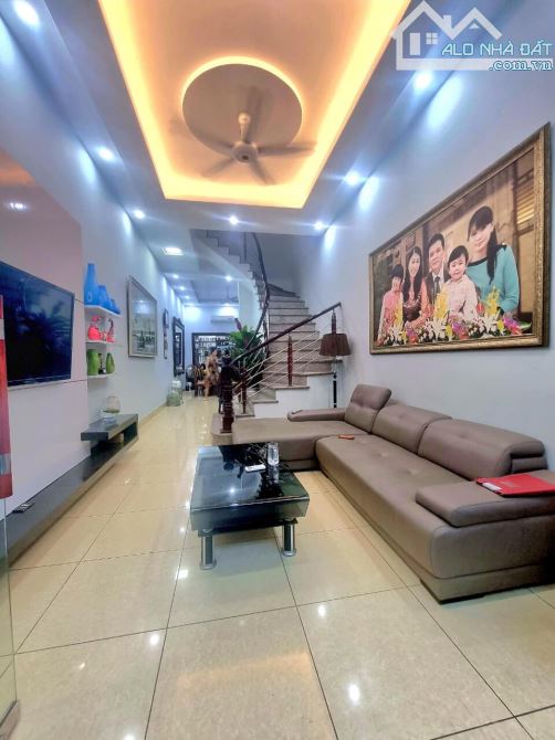 Bán nhà 4 tầng phố Xã Đàn ô tô đỗ cửa 68 m giá 12.5 tỷ - 3