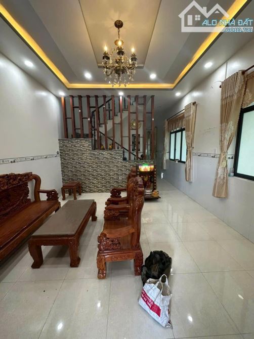 ✅ CẦN B.ÁN CĂN NHÀ 1 TRỆT 1 LẦU MẶT TIỀN ĐƯỜNG LÊ VĂN KHUYÊN, PHƯỜNG 5, TP TÂN AN_ 10x30m2 - 3