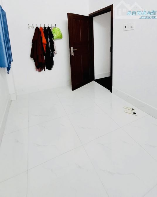 Nhà Mới Ở Ngay, Cộng Hoà 30M2, 2 Tầng Đẹp, HXH Tân Bình chỉ 4 tỷ x - 3