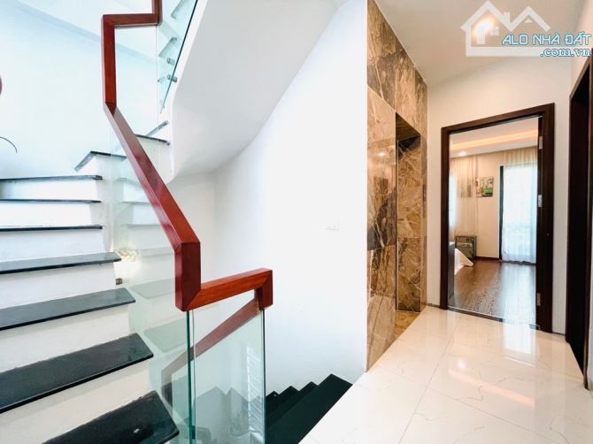 BÁN NHÀ LK KIẾN HƯNG LUXURY - VỈA HÈ 2 BÊN, Ô TÔ TRÁNH, KINH DOANH, RỘNG RÃI, Ở SƯỚNG - 4