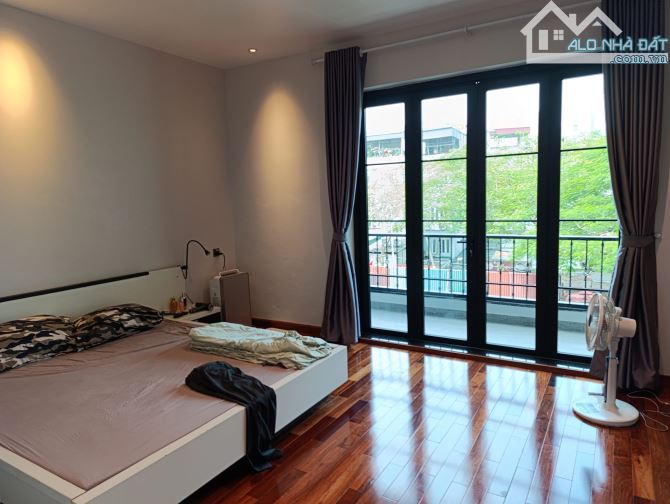 Biệt Thự phố Đội Cấn. Ô tô tránh dừng đỗ, Kinh Doanh đỉnh, Văn phòng. 139m*3t, mt 8m, 42tỷ - 5