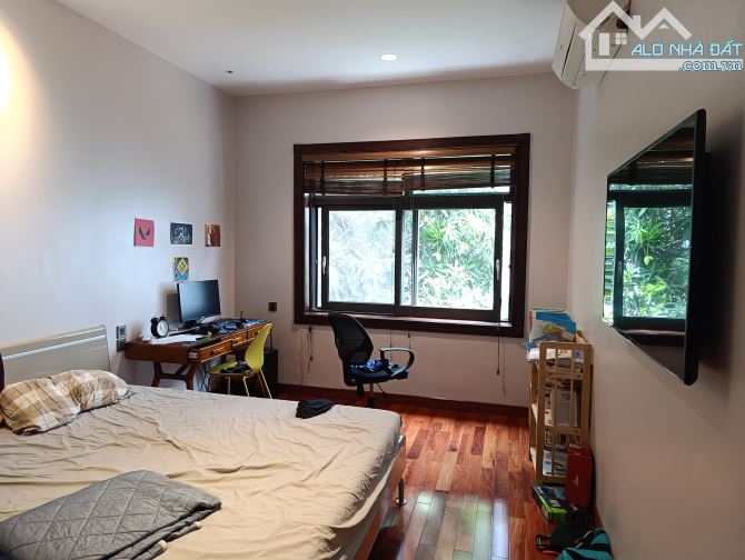 Biệt Thự phố Đội Cấn. Ô tô tránh dừng đỗ, Kinh Doanh đỉnh, Văn phòng. 139m*3t, mt 8m, 42tỷ - 7