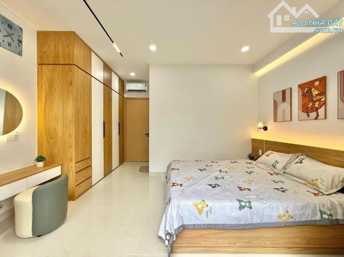 Cần bán căn nhà đang cho thuê 70m2 ngay Trương Thị Hoa, Q12. Bao sổ 2 Tỷ 350. Hẻm ô tô 6m - 8