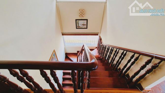 Hạ giá bán nhà khu nghỉ dưỡng cách Hồ Xuân Hương chỉ 500m Yersin Đà Lạt 200m² chỉ 13.5 tỷ - 8