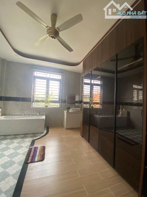 NHÀ KHU NỘI BỘ AN NINH CAO - PHAN HUY ÍCH - Phường 14 - 6PN - 6WC - HẺM XE TẢI -12 T - 8